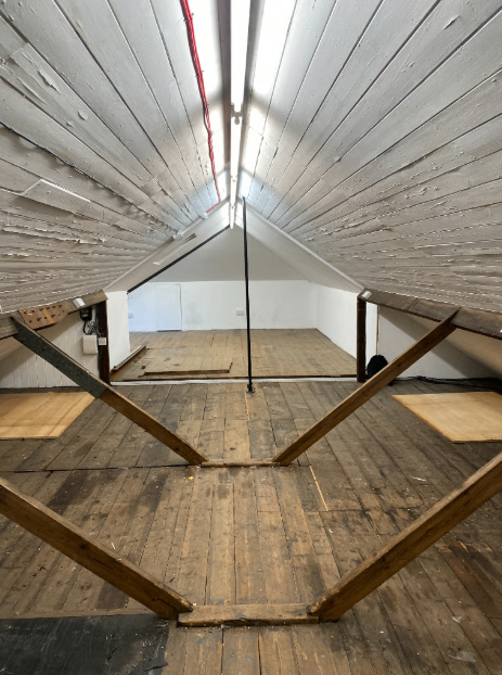 Charming Loft Studio Workspace for Creatives | 20% Off | Leyton, E10