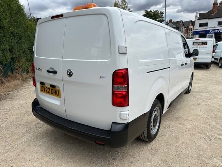2022 Vauxhall Vivaro 2900 1.5TD Dynamic LWB L2 100PS Medium Van Diesel Manual