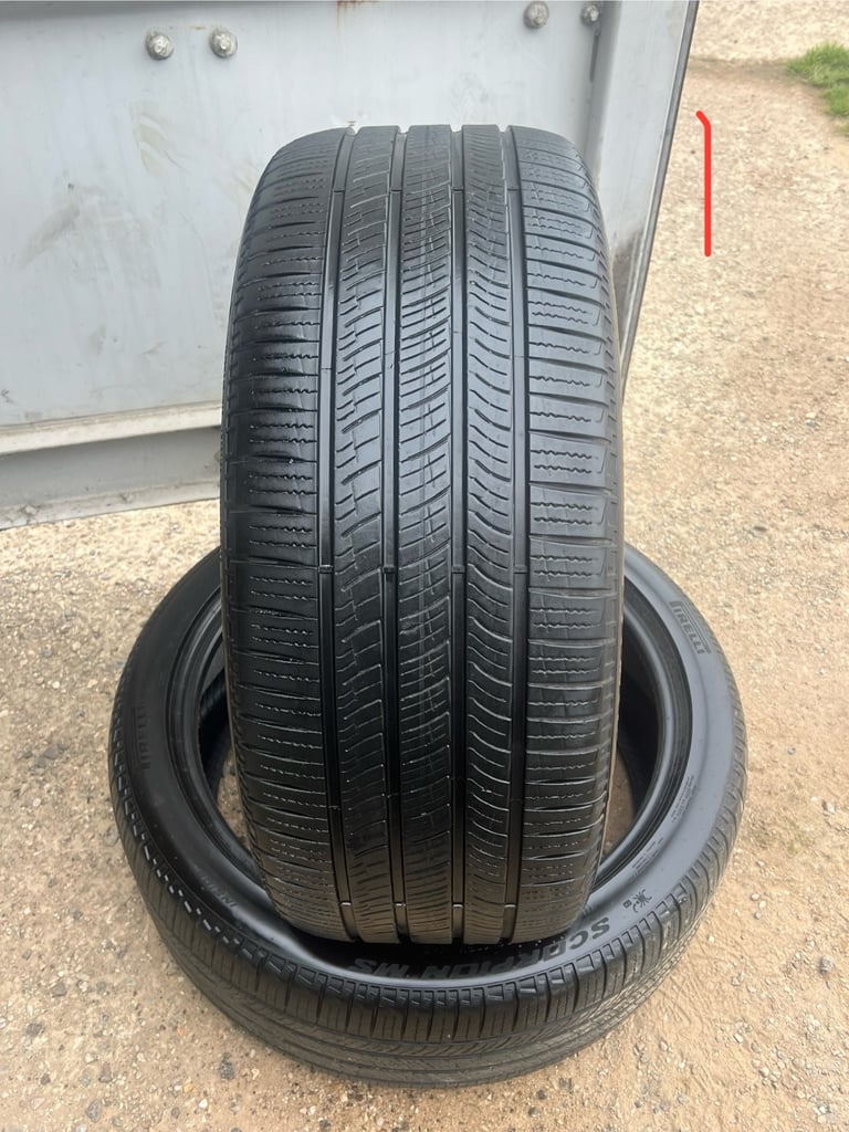  HL 285/40/R23 PIRELLI SCORPIAN MS 6-7MM DOT 1624.  115Y PART WORN