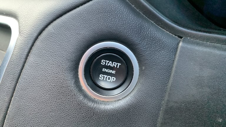 2018 Land Rover Range Rover Velar 2.0 D240 R-Dynamic SE SUV 5dr Diesel Auto 4WD Euro 6 (s/s) (240...