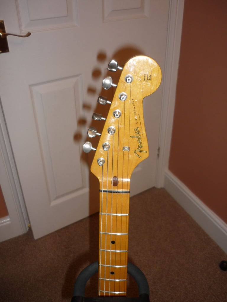 Fender Vintage FujiGen Stratocaster Japan 57 RI Sunburst MIJ E-Serial