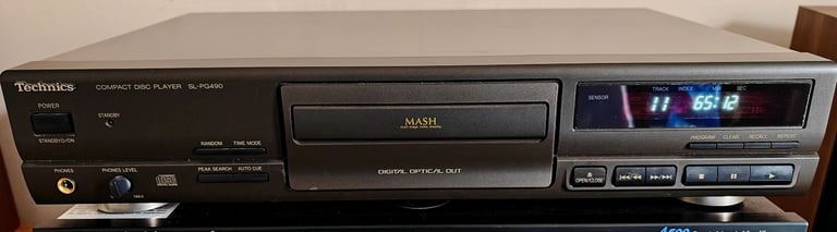 Technics SL-PG490 CD Compact Disc Player Original Box & Power Cable