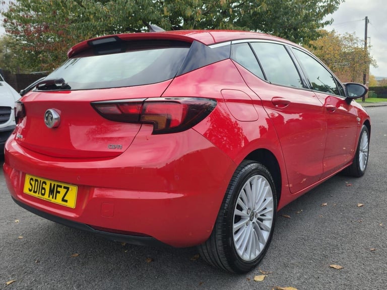  Vauxhall Astra 1.6 CDTi BlueInjection Elite Nav Euro 6 (s/s) 5dr Diesel Manual