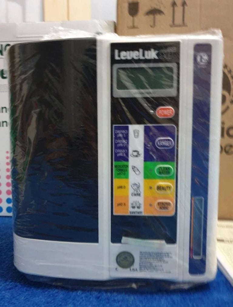 Leveluk Enagic Kangen SD501 water ioniser machine