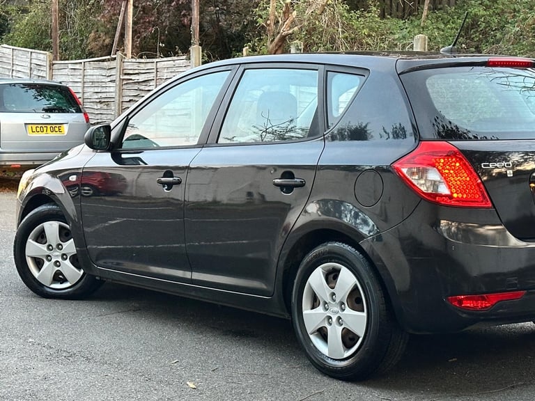 2010 Kia Ceed 1.6 1 Auto Euro 4 5dr HATCHBACK Petrol Automatic