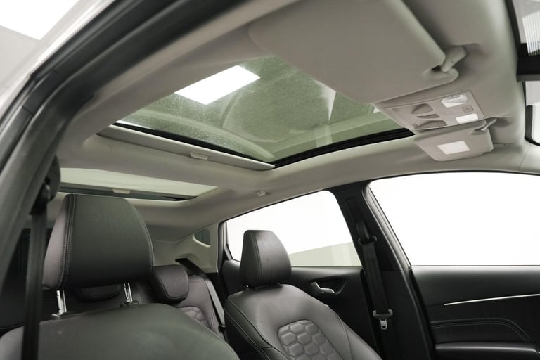 2018 Ford Fiesta 1.0T EcoBoost Vignale Auto Euro 6 (s/s) 5dr HATCHBACK Petrol Automatic