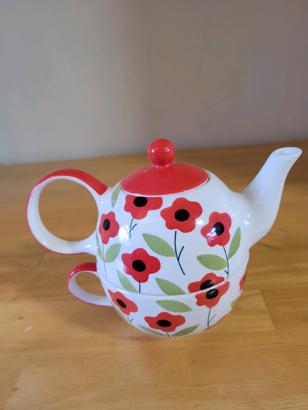 image for Whittard white and red poppy design tea 4 one teapot mug set. VGC