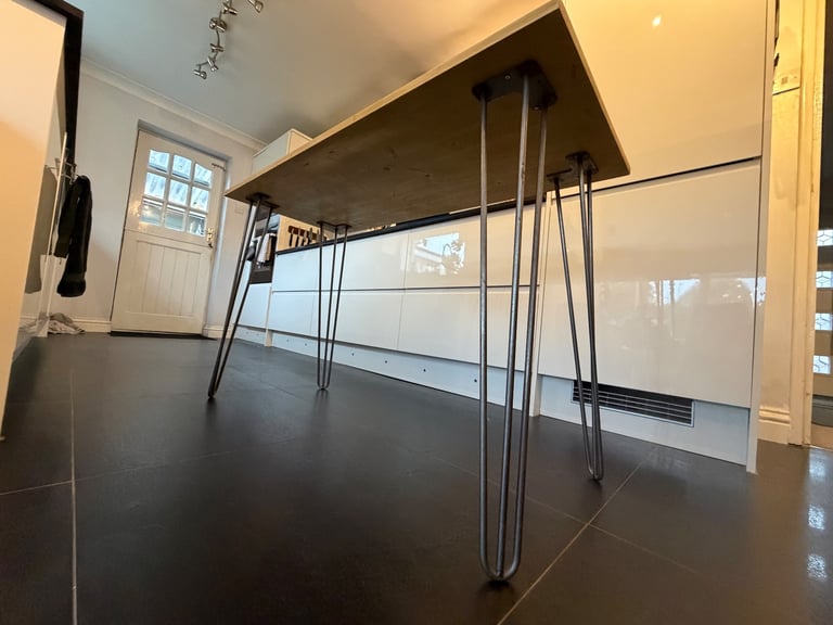 Desk - vintage hairpin legs 
