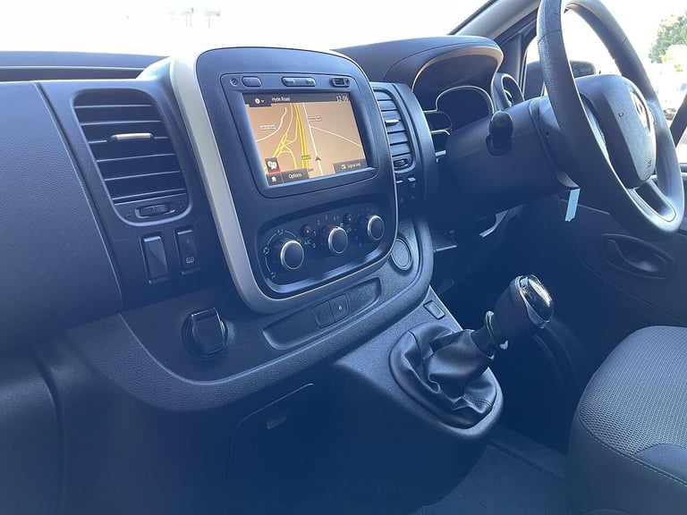 2020 Renault Trafic 2.0 dCi ENERGY 30 Business SWB Standard Roof Euro 6 (s/s) 5dr PANEL VAN Diese...