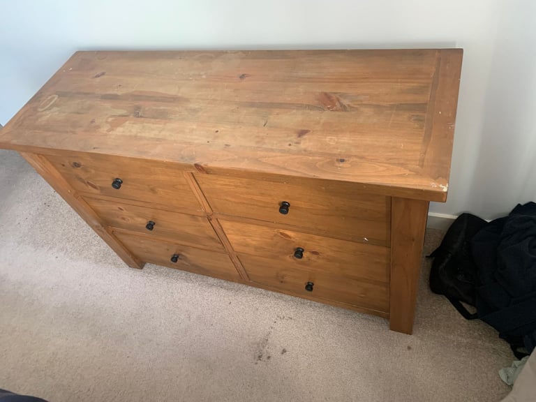 Great chest of drawers in Gorbals