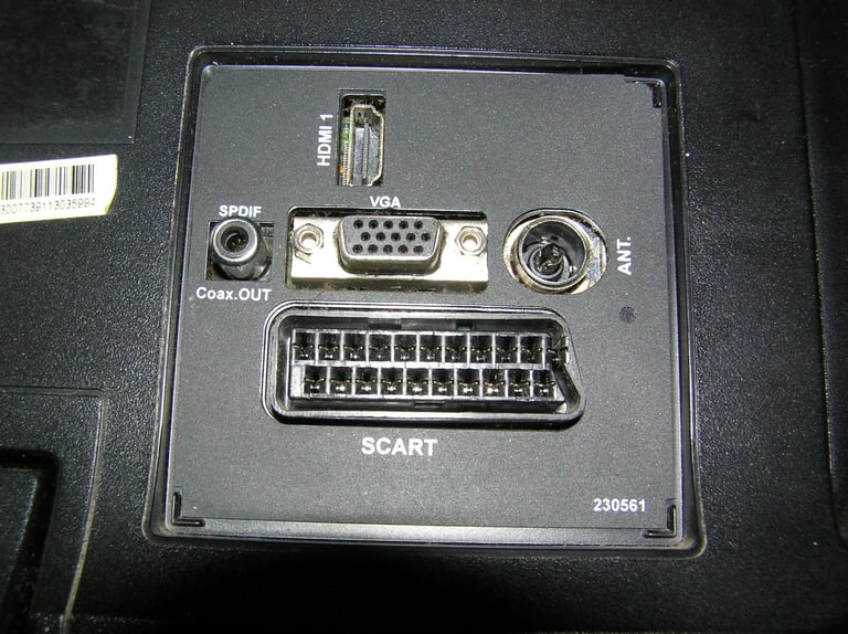 26ins TOSHIBA    DVD/CD   TV.  ( not smart. )