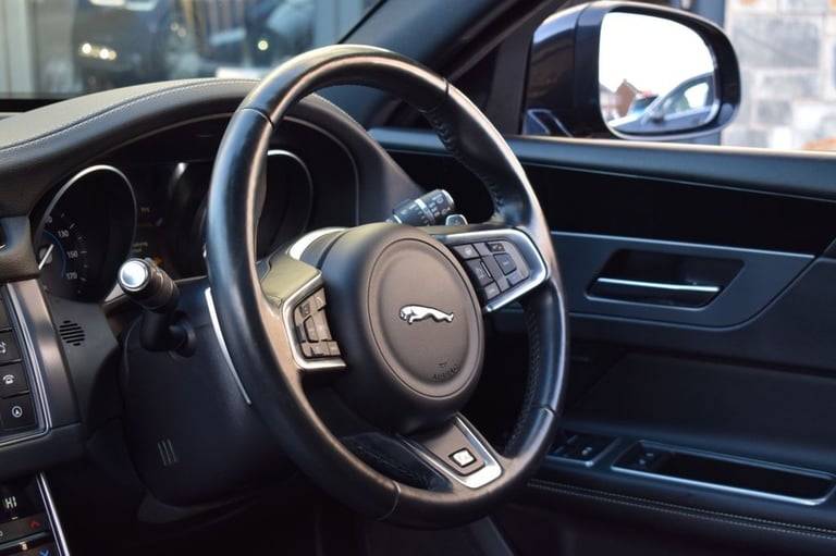 2018 Jaguar XF 2.0 D R-SPORT AWD 5d 238 BHP Estate Diesel Automatic