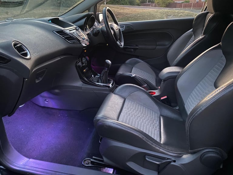 2015 Ford Fiesta 1.0T EcoBoost Zetec S Black Edition Euro 5 (s/s) 3dr HATCHBACK Petrol Manual