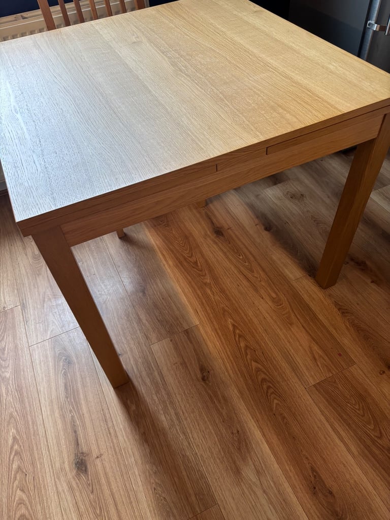 image for Extendable dining table 