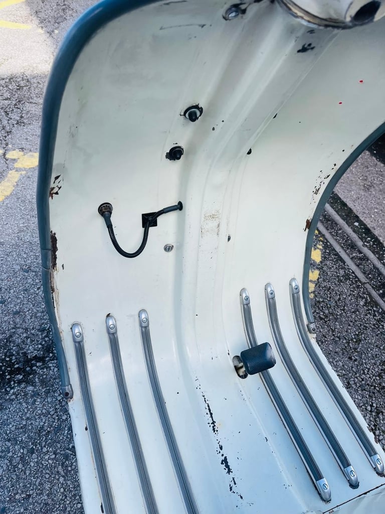 Lambretta Li 150 Spanish scooter  196 RT , 5-SPEED ORIGINAL PAINT 