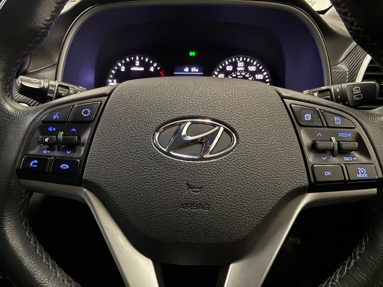 2018 68 HYUNDAI TUCSON 1.6 SE NAV CRDI 2WD MANUAL DIESEL WHITE EURO 6