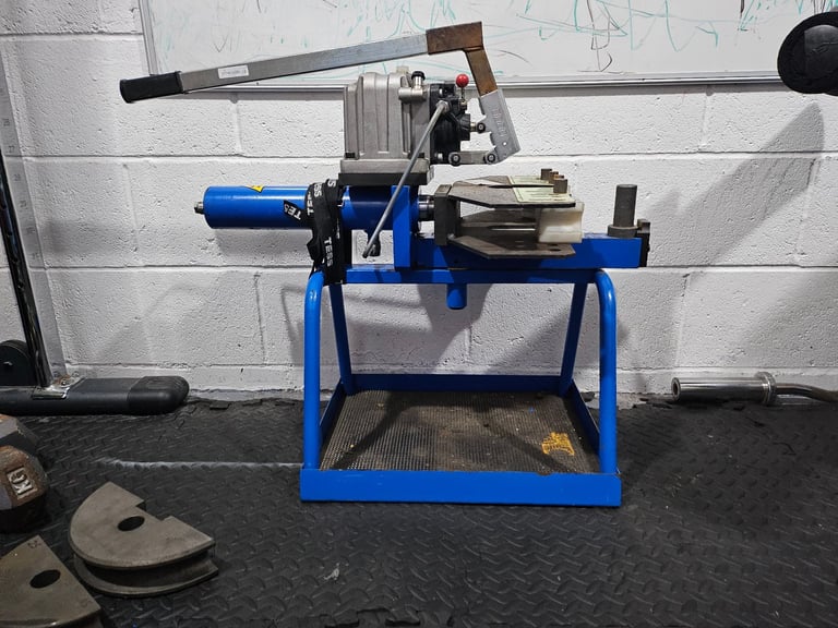 OP centre bender pipe/tube