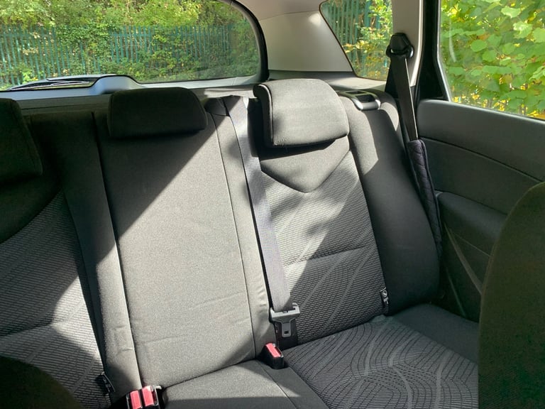Peugeot, 308, Estate, 2012, Manual, 1560 (cc), 5 doors