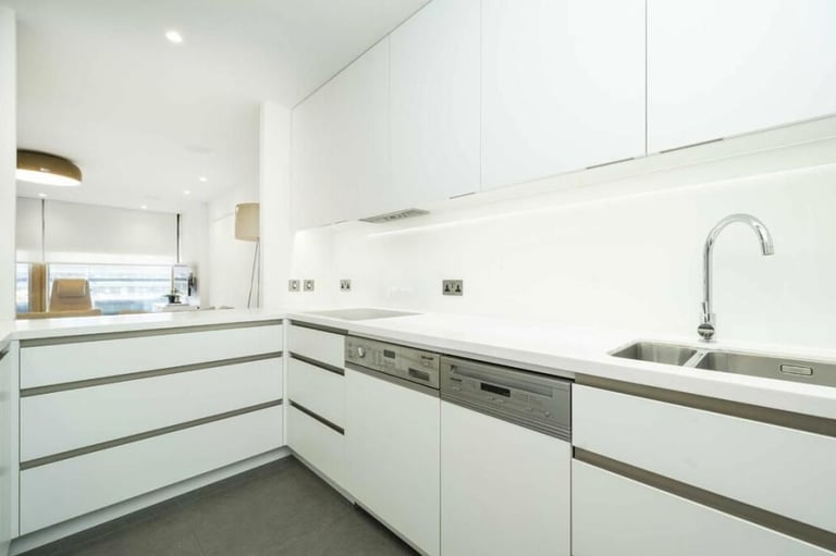 🐟 Upton Park Double Room – Fully Furnished – All Bills Included Only £800 PCM! 🐟