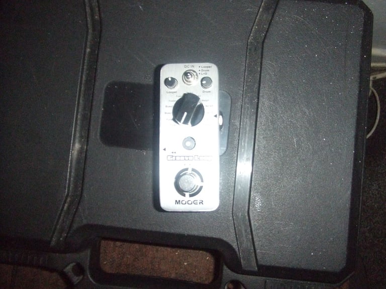 image for mooer drum machine / looper
