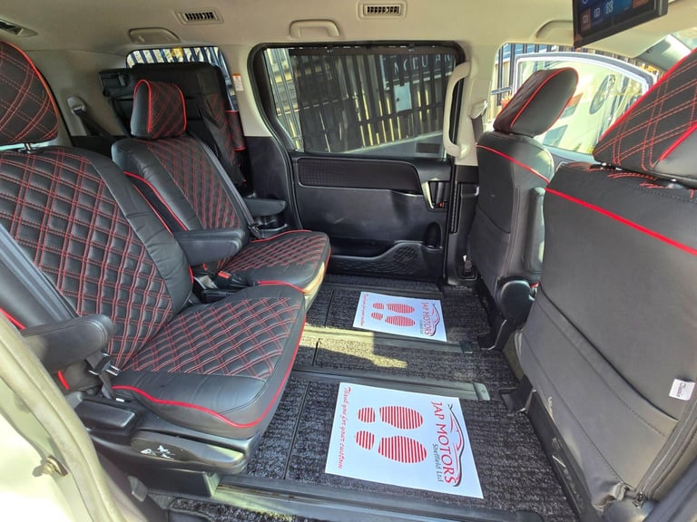 WE HAVE 6 MORE VOXY HYBRID AVAILABLE