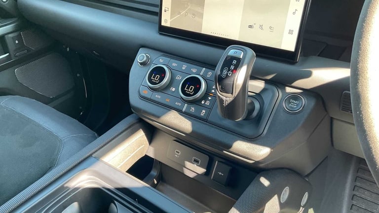2023 Land Rover Defender 5.0 P525 V8 Carpathian Edition 110 5dr Auto SUV Petrol Automatic