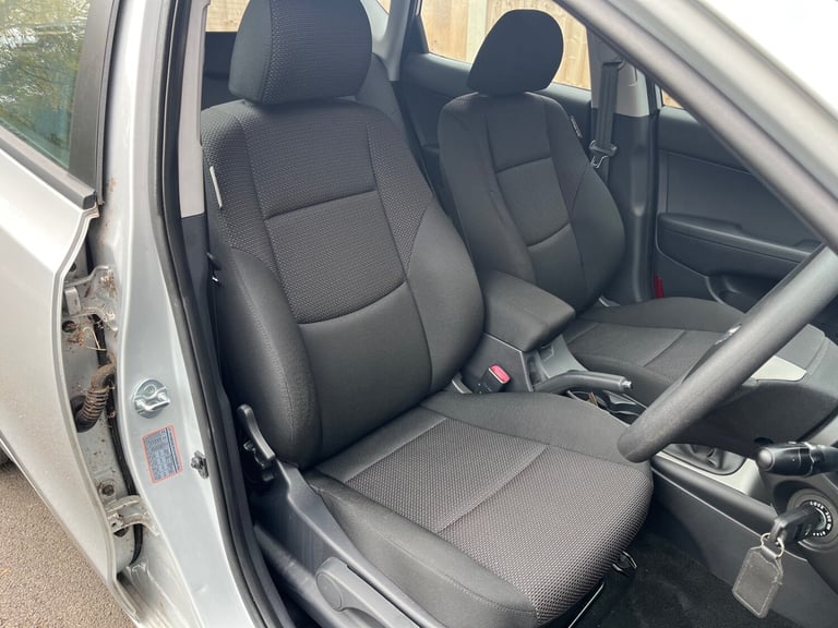 2010 Hyundai i30 1.4 ES 5dr HATCHBACK Petrol Manual