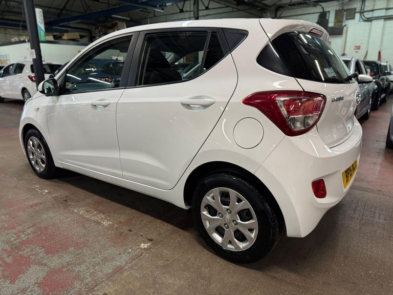 2015 Hyundai i10 1.0 SE Euro 5 5dr HATCHBACK Petrol Manual