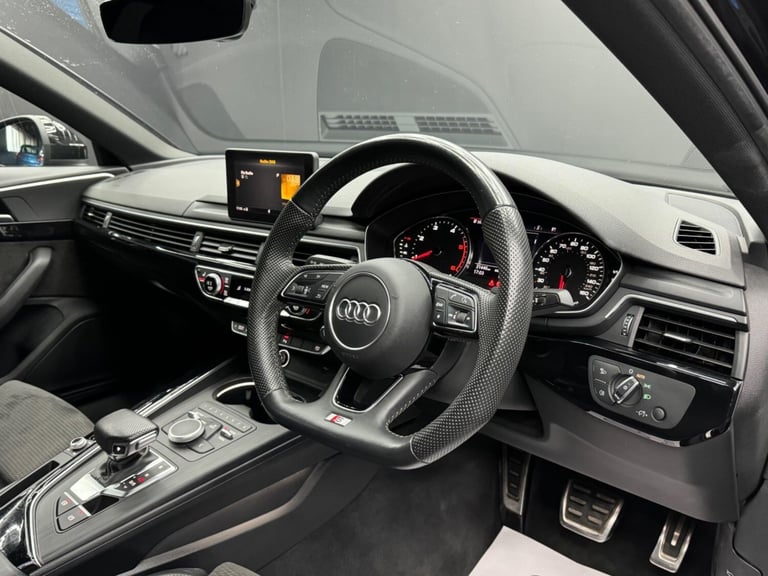 2019 Audi A4 2.0 TDI 35 Black Edition S Tronic Euro 6 (s/s) 4dr SALOON Diesel Automatic