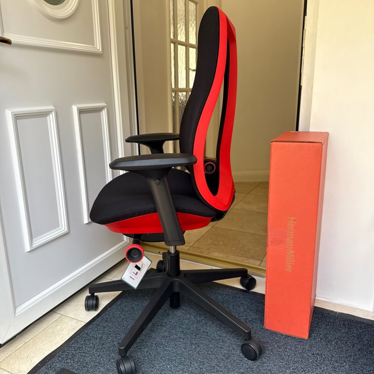 Herman Miller Vantum Chair - BRAND NEW BOXED (London Delivery)