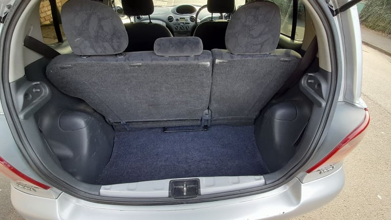 Automatic Toyota Yaris 