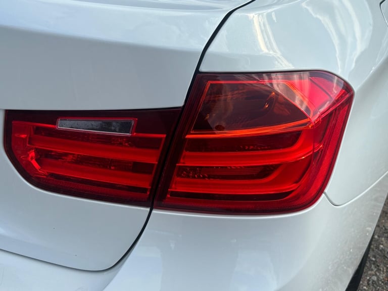 2014 BMW 3 Series 320d EfficientDynamics 4dr Step Auto SALOON DIESEL Automatic