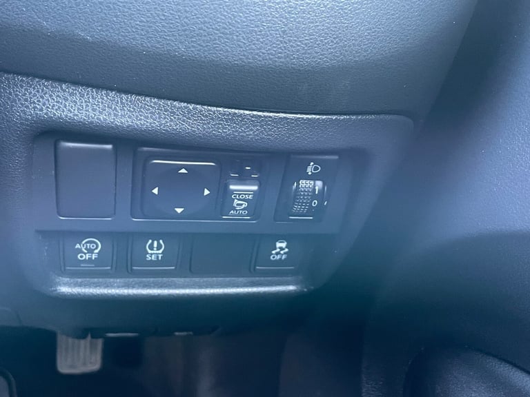 2016 Nissan Juke 1.2 DIG-T N-CONNECTA PETROL 5-Door Petrol