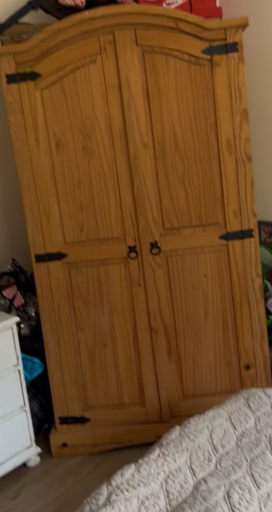 image for Corona Mexican pine wardrobe 