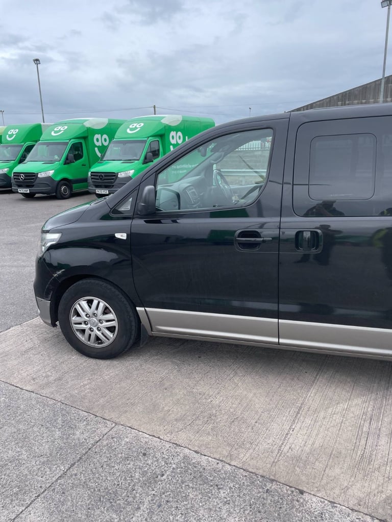 Hyundai, I800, MPV, 2018, Manual, 2497 (cc), 5 doors