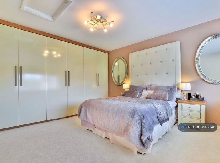 4 bedroom house in Oakfield Road, Alderley Edge, SK9 (4 bed) (#2648048)