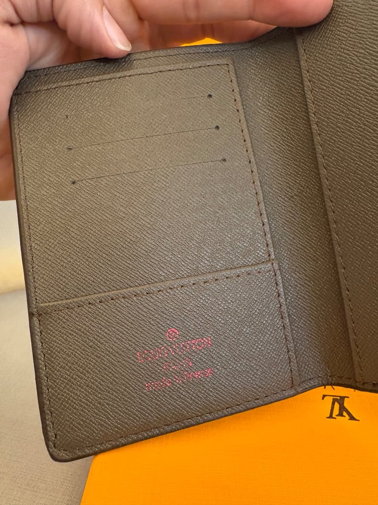 Men’s Top Top Top Quality Bags and Wallets 