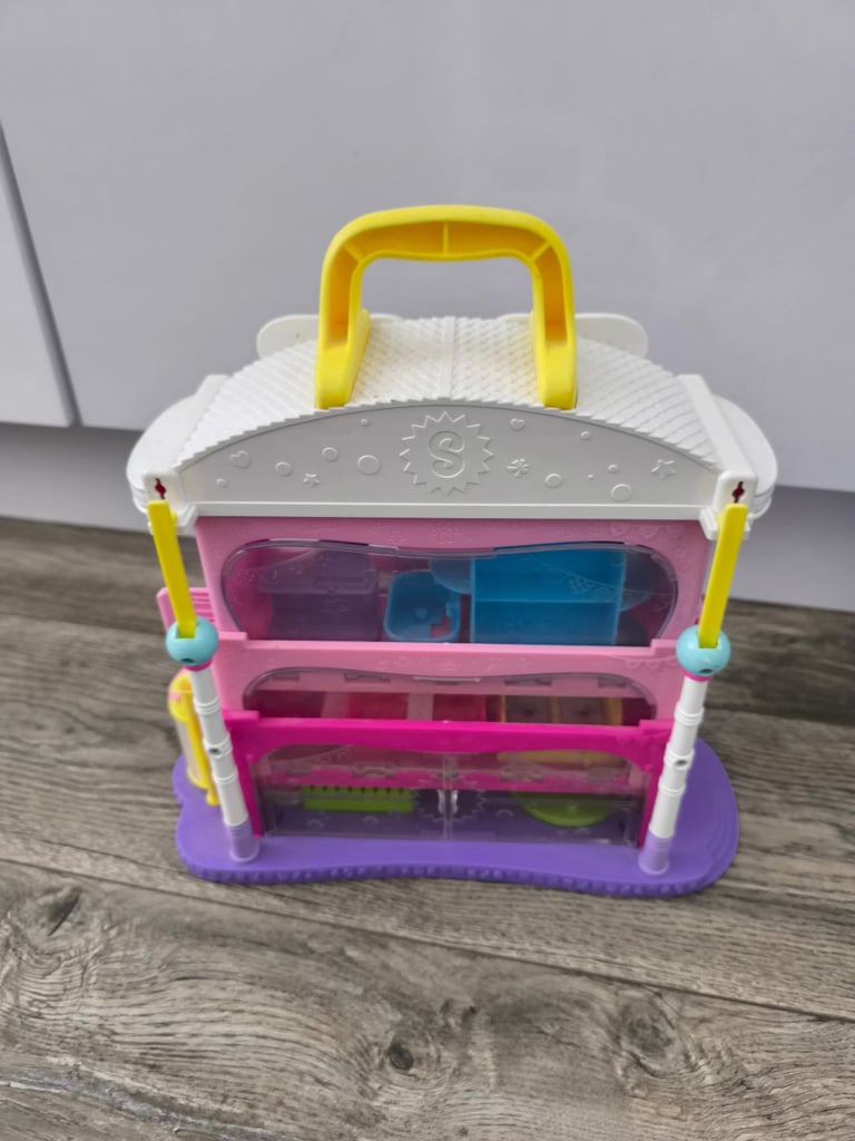 Shopkins Tall mall toy Collapsible shopping centre 