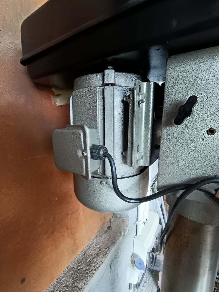 DRAPER 12 SPEED FLOOR STAND DRILL