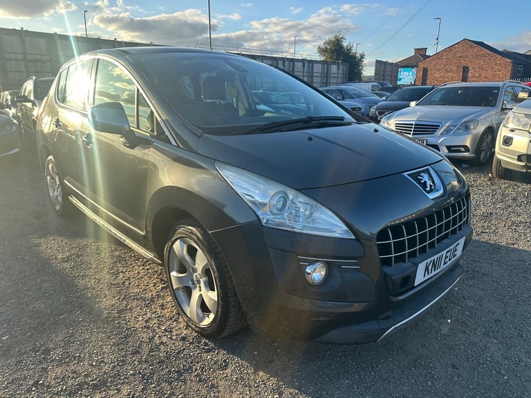 image for PEUGEOT 3008 1.6 HDi 112 Exclusive 5dr EGC AUTOMATIC | PANROOF | T-BELT REPLACED