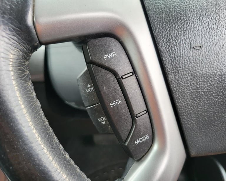 2010 CHEVROLET CAPTIVA 2.0 VCDi LTZ 5 DOOR 7 SEATER AUTOMATIC BLACK
