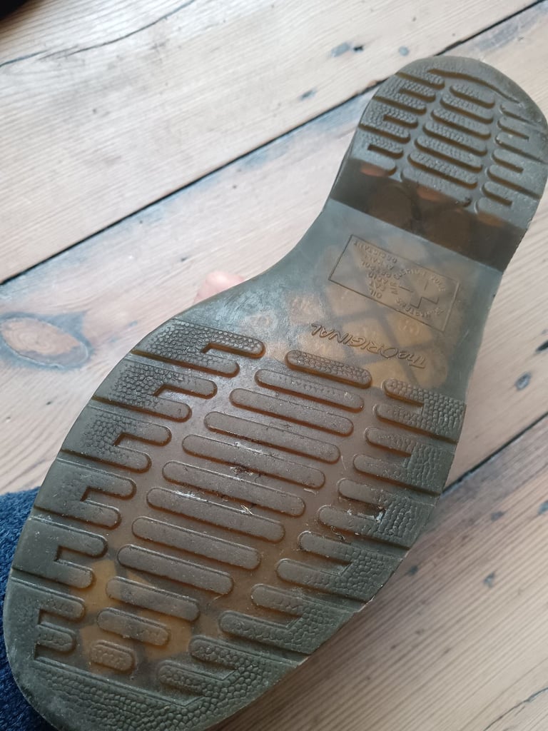 Dr. Martens 1461 Vegan, Unisex-Adult Lace-Up Flats