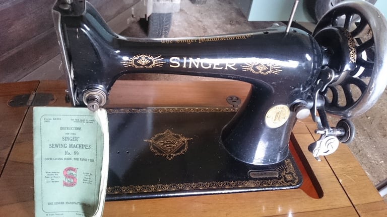 Vintage Singer Sewing Machine