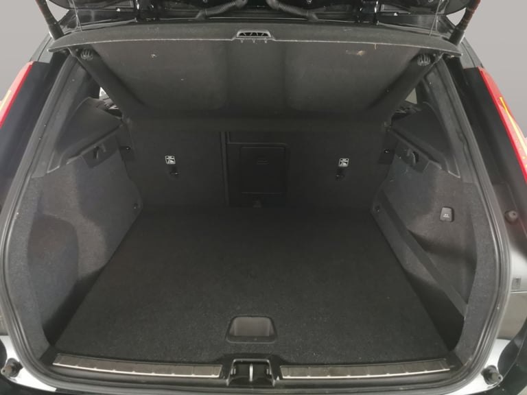 2020 Volvo XC40 1.5 T3 R-Design SUV 5dr Petrol Auto Euro 6 (s/s) (163 ps) - ADAPT CRUISE -  Suv P...