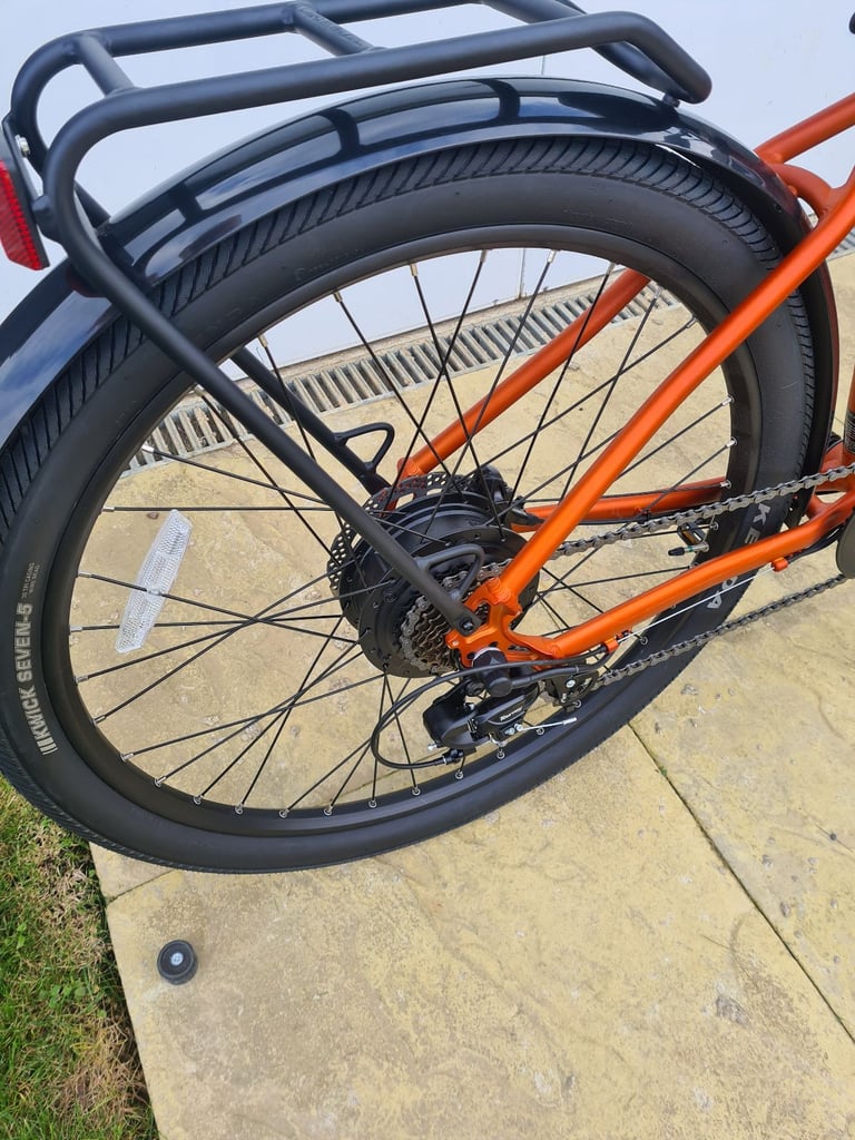 Compass Electric bike, hardly used and in great condition