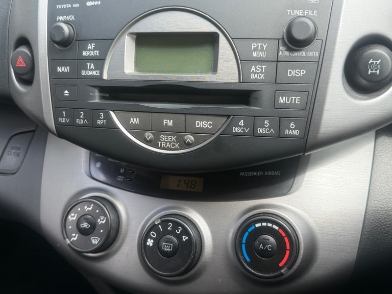 2006 TOYOTA RAV-4 2.0 XT3 VVT-I PETROL MANUAL 5 DOORS SILVER
