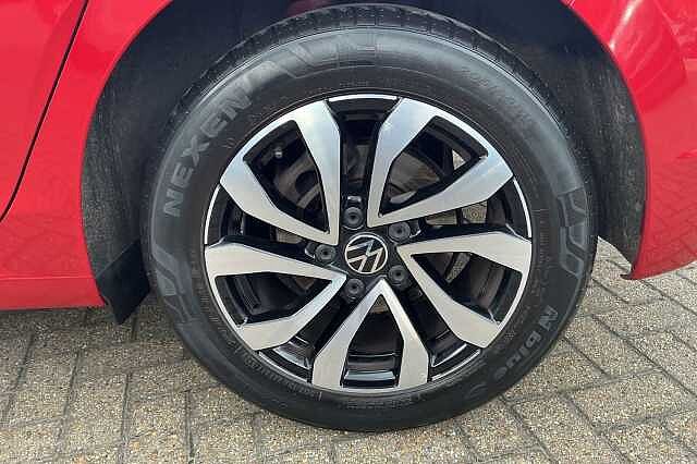 2021 Volkswagen Golf 1.0 TSI Active 5dr Hatchback Hybrid Manual