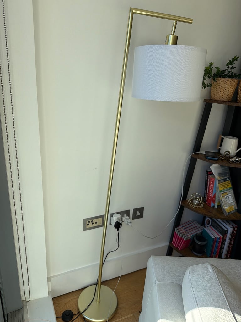 Floor lamp