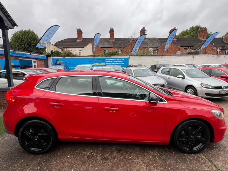 2015 Volvo V40 2.0 D4 R-Design Nav Hatchback 5dr Diesel Manual Euro 6 (s/s) (190 ps) HATCHBACK Di...