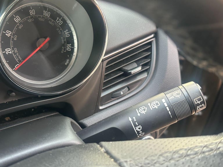 VAUXHALL ZAFIRA TOURER 2.0 CDTi SRi 2013